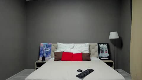 Snapshot of katerina_ray chatting on 10.04.25 Katerina GTM2 Mo Tu Th Fr Sa Su 3am-10am online show from 10.04.25