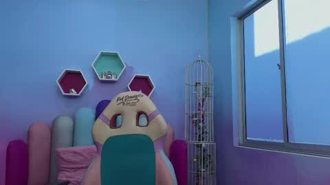 Kate Skinny  online show from 12.15.25