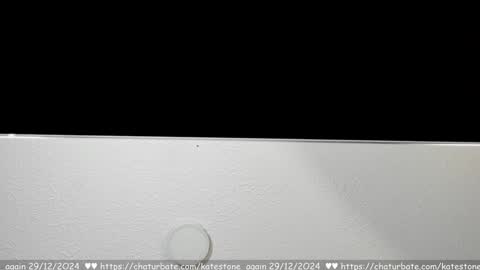 Snapshot of katestone_again chatting on 12.29.24 love meeee online show from 12.29.24