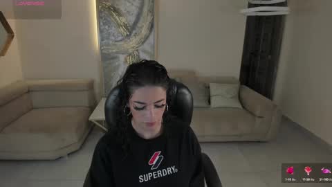 K A T E  online show from 02.18.25