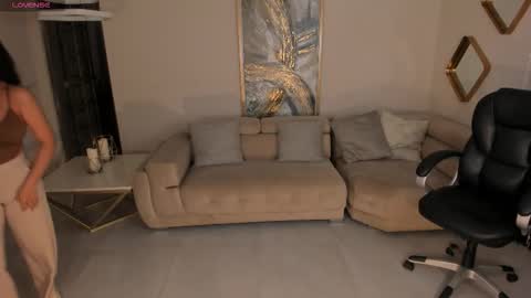 K A T E  online show from 03.17.26