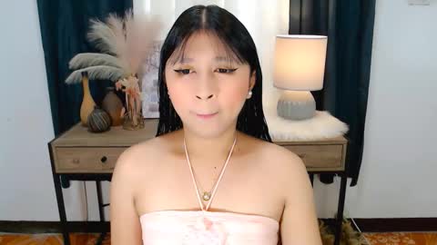 Snapshot of katetemptress69 chatting on 10.29.25 KATE online show from 10.29.25