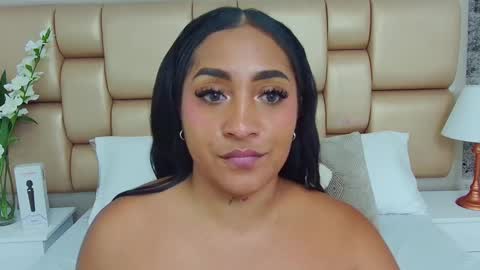 Kate Venegas online show from 02.12.25