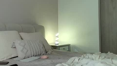 Snapshot of kathalove_1 chatting on 02.22.26 Klove online show from 02.22.26