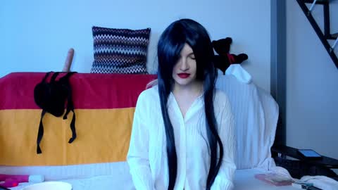 Katherine online show from 12.24.24