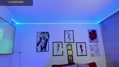 Snapshot of kathhoney1 chatting on 02.12.26 Kath online show from 02.12.26