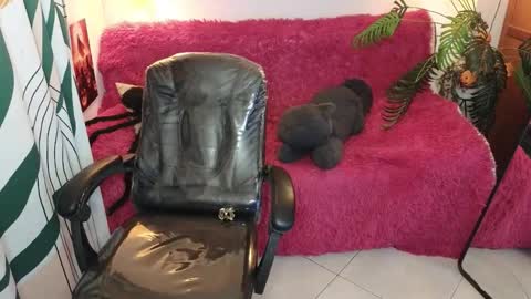 kathie_lozada online show from 10.15.25