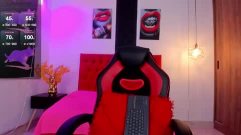 Snapshot of kathy_sc chatting on 12.13.24 Kate 3 - INSTAGRAM Kathy sc94 online show from 12.13.24