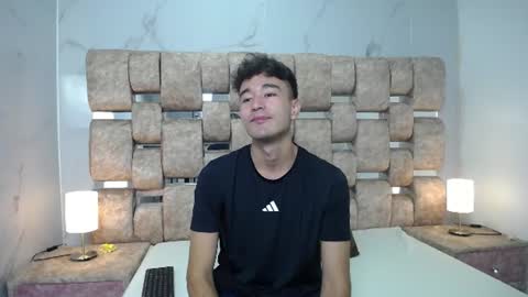 Snapshot of kathyaiden chatting on 07.16.26 Kaht y Aiden online show from 07.16.26