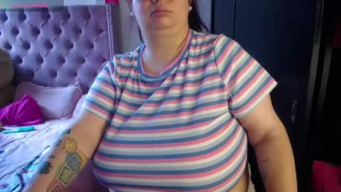 Snapshot of kathybigboobsbbw_ chatting on 06.07.26 kathybigboobsbbw_ online show from 06.07.26