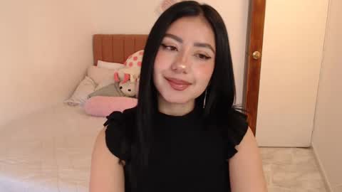 Snapshot of kathyrose_ chatting on 10.08.25 Kathy online show from 10.08.25