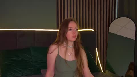 Snapshot of kathystewart chatting on 09.19.25 Kathy online show from 09.19.25