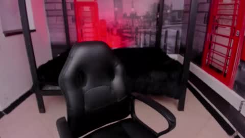 Snapshot of katia_bigboobs11 chatting on 09.28.25 Katia online show from 09.28.25