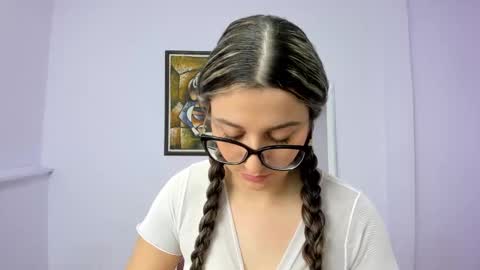 Khaterine online show from 02.12.25