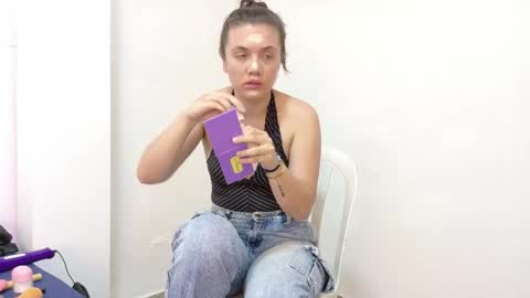 . . KATIA . . online show from 05.19.26
