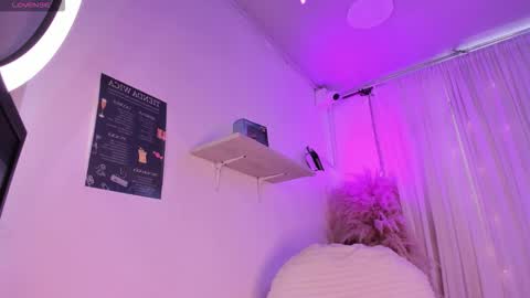 KATIA  online show from 12.16.25