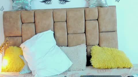 Katia Cuper  online show from 01.05.25