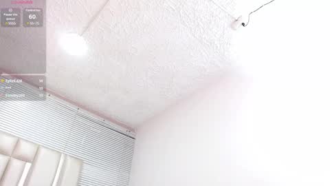 Snapshot of katiafosterr chatting on 02.22.25 Katia Foster online show from 02.22.25