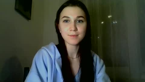 katie_foxi online show from 02.14.25