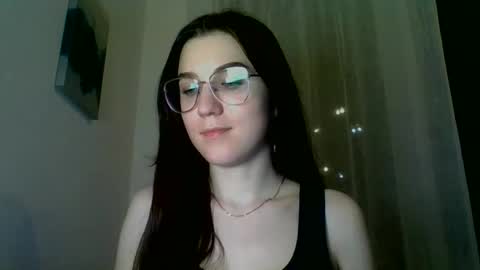 katie_foxi online show from 03.07.25