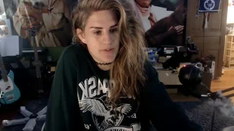 Snapshot of katiecutie_5 chatting on 10.17.25 Katie online show from 10.17.25