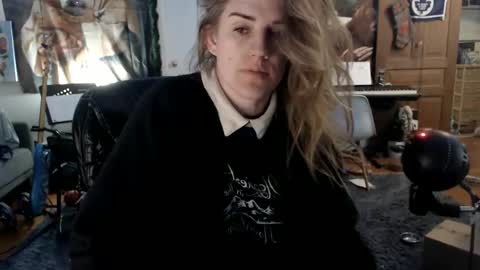 Katie online show from 04.18.26