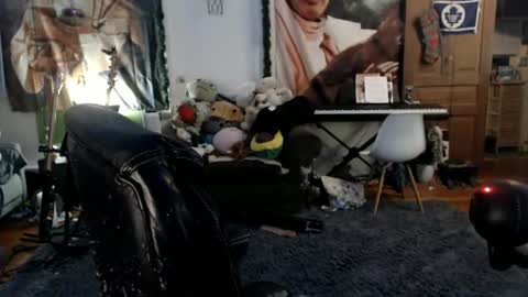Snapshot of katiecutie_5 chatting on 06.17.26 Katie online show from 06.17.26