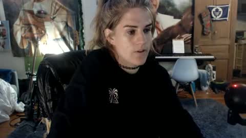 Snapshot of katiecutie_5 chatting on 06.25.26 Katie online show from 06.25.26