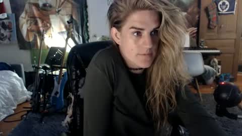 Snapshot of katiecutie_5 chatting on 06.27.26 Katie online show from 06.27.26