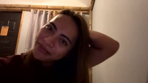Snapshot of katiefrox_ chatting on 01.19.25 katiefrox online show from 01.19.25
