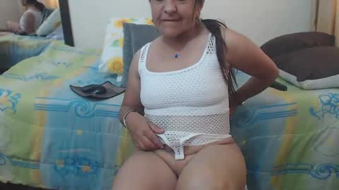 Snapshot of katiehotx chatting on 12.23.24 katie online show from 12.23.24