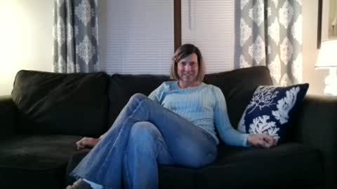 Snapshot of katieutopia chatting on 01.14.26 katieutopia online show from 01.14.26