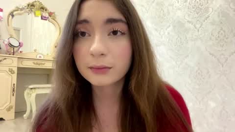 Snapshot of katinaflatau chatting on 07.04.26 Rosie online show from 07.04.26
