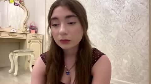 Snapshot of katinaflatau chatting on 07.05.26 Rosie online show from 07.05.26