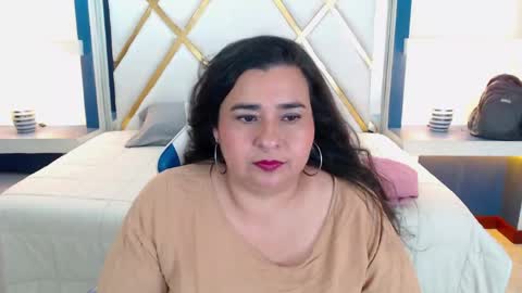 Snapshot of katiuka_rm chatting on 05.18.26 Katiuka online show from 05.18.26