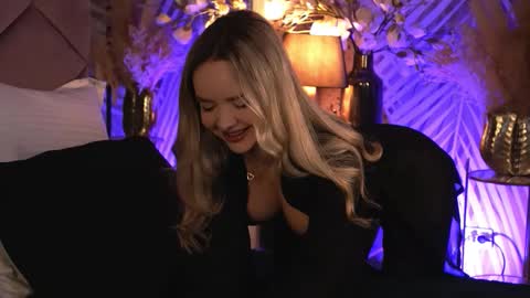 KatJolie online show from 02.10.26