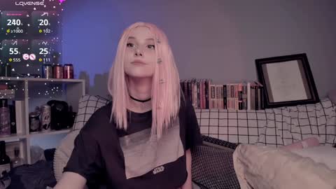 Snapshot of katkittykate chatting on 11.14.25 katkittykate online show from 11.14.25