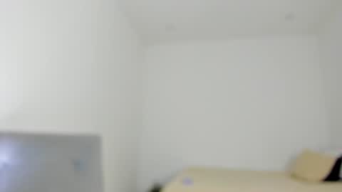 Follow me on instagram and twitter as correaktnees online show from 12.12.24