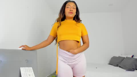 Follow me on instagram and twitter as correaktnees online show from 12.21.24