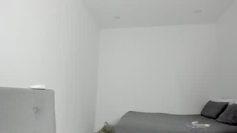 Follow me on instagram and twitter as correaktnees online show from 01.07.25