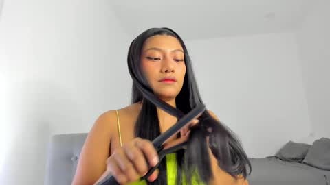 Follow me on instagram and twitter as correaktnees online show from 03.10.25