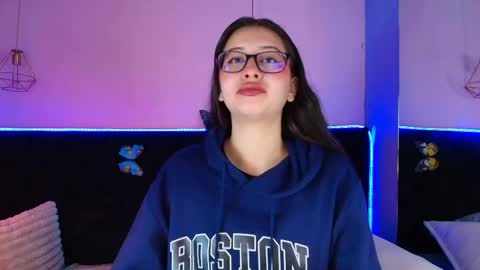 Snapshot of katniss_lovee_ chatting on 04.03.26 .... Katniss .... online show from 04.03.26