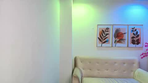 Snapshot of katrina_spencer chatting on 09.12.25 Katrina online show from 09.12.25