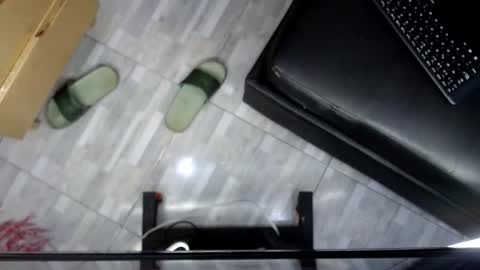 Snapshot of katrinnehott chatting on 11.16.25 KatrinneHott online show from 11.16.25