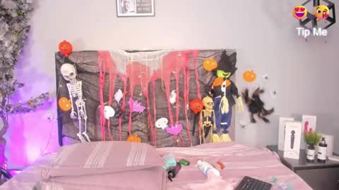 Katerine online show from 10.26.25