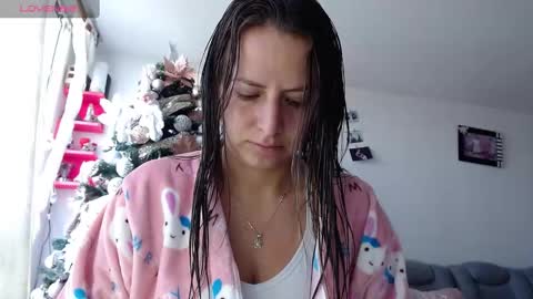 Snapshot of kattie_love chatting on 01.16.25 kattie online show from 01.16.25