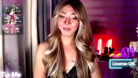 Snapshot of kattiecurrent chatting on 06.27.26 Saisy online show from 06.27.26