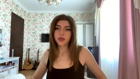 Snapshot of kattiemichelson chatting on 05.10.26 Molly online show from 05.10.26