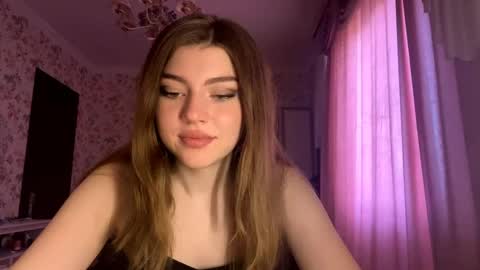 Snapshot of kattiemichelson chatting on 05.11.26 Molly online show from 05.11.26