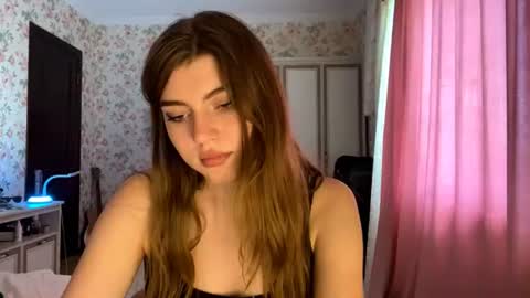 Snapshot of kattiemichelson chatting on 06.29.26 Molly online show from 06.29.26